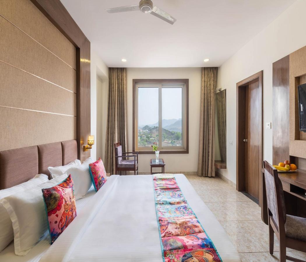 Hotel Pandora Grand, Udaipur- Nestled In Nature Wrapped In Luxury エクステリア 写真