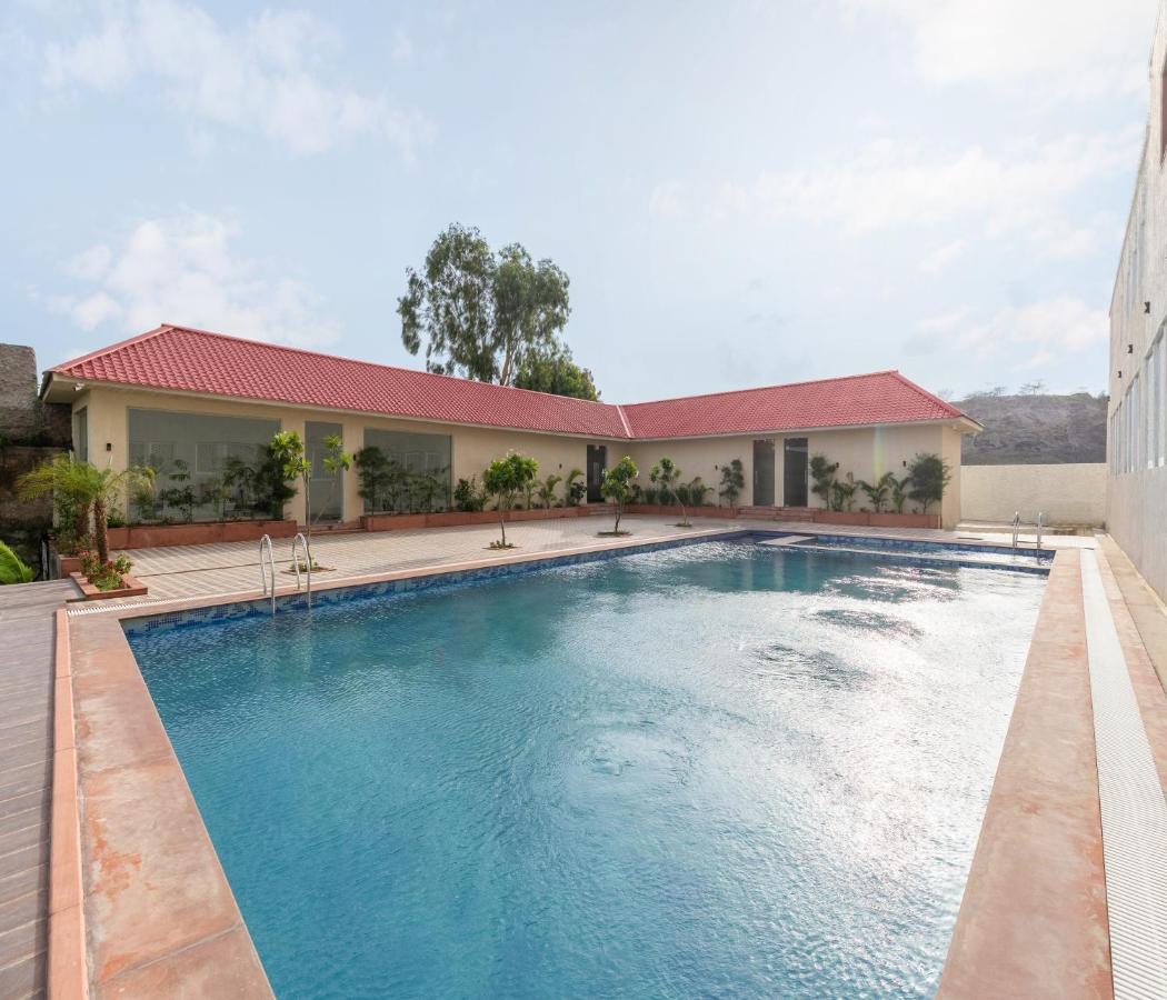 Hotel Pandora Grand, Udaipur- Nestled In Nature Wrapped In Luxury エクステリア 写真